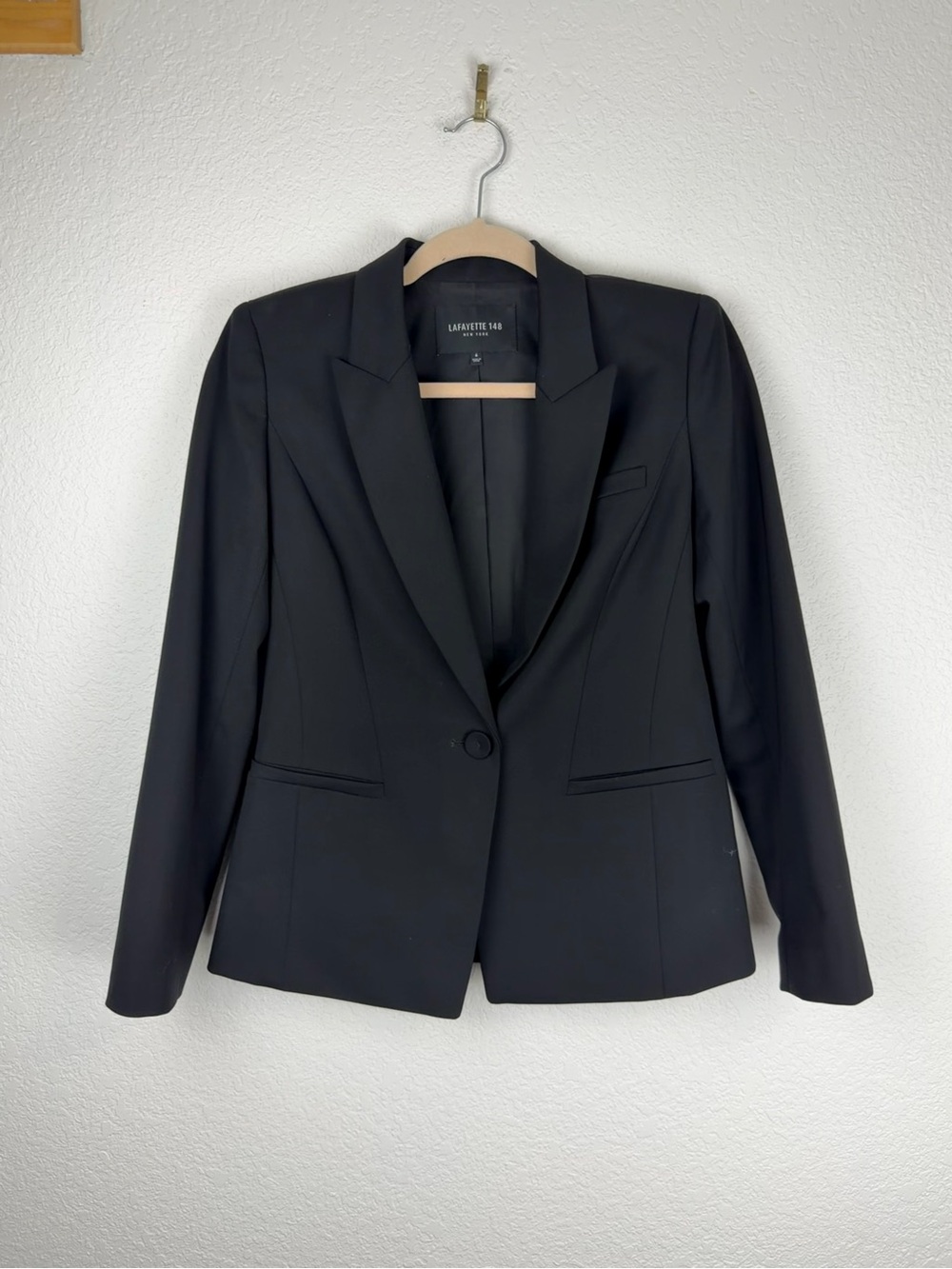 Lafayette 148 New York Virgin Wool Tailored Black Blazer 6